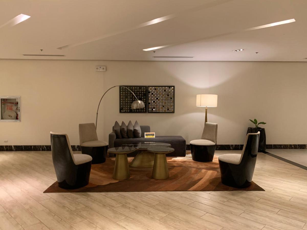 Mactan Newtown Deluxe Island Breeze Apartment มักตัน ภายนอก รูปภาพ