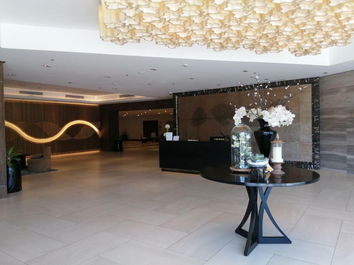 Mactan Newtown Deluxe Island Breeze Apartment มักตัน ภายนอก รูปภาพ